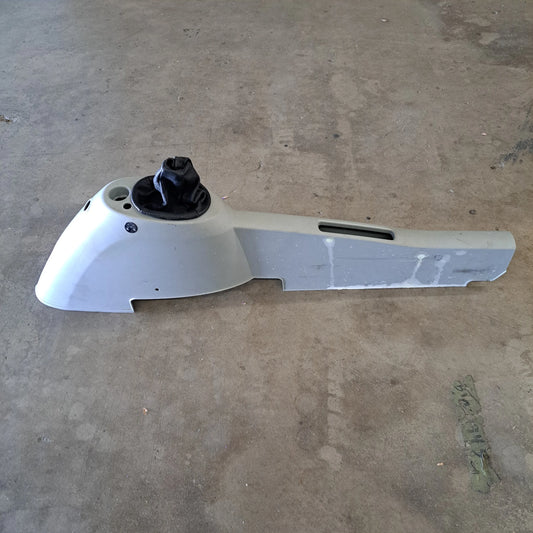 USED ELISE/EXIGE CENTER CONSOLE W/TRACTION CONTROL BUTTON - A120V4033S