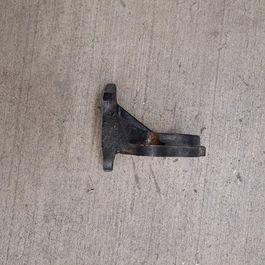 USED CV/HALF SHAFT BRACKET - A120E6410S