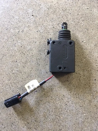 Used Central Door Locking Actuator, B116M6039F