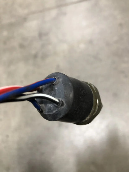 Used Trianary Switch - A/C VRS - V6008, A117P0059F